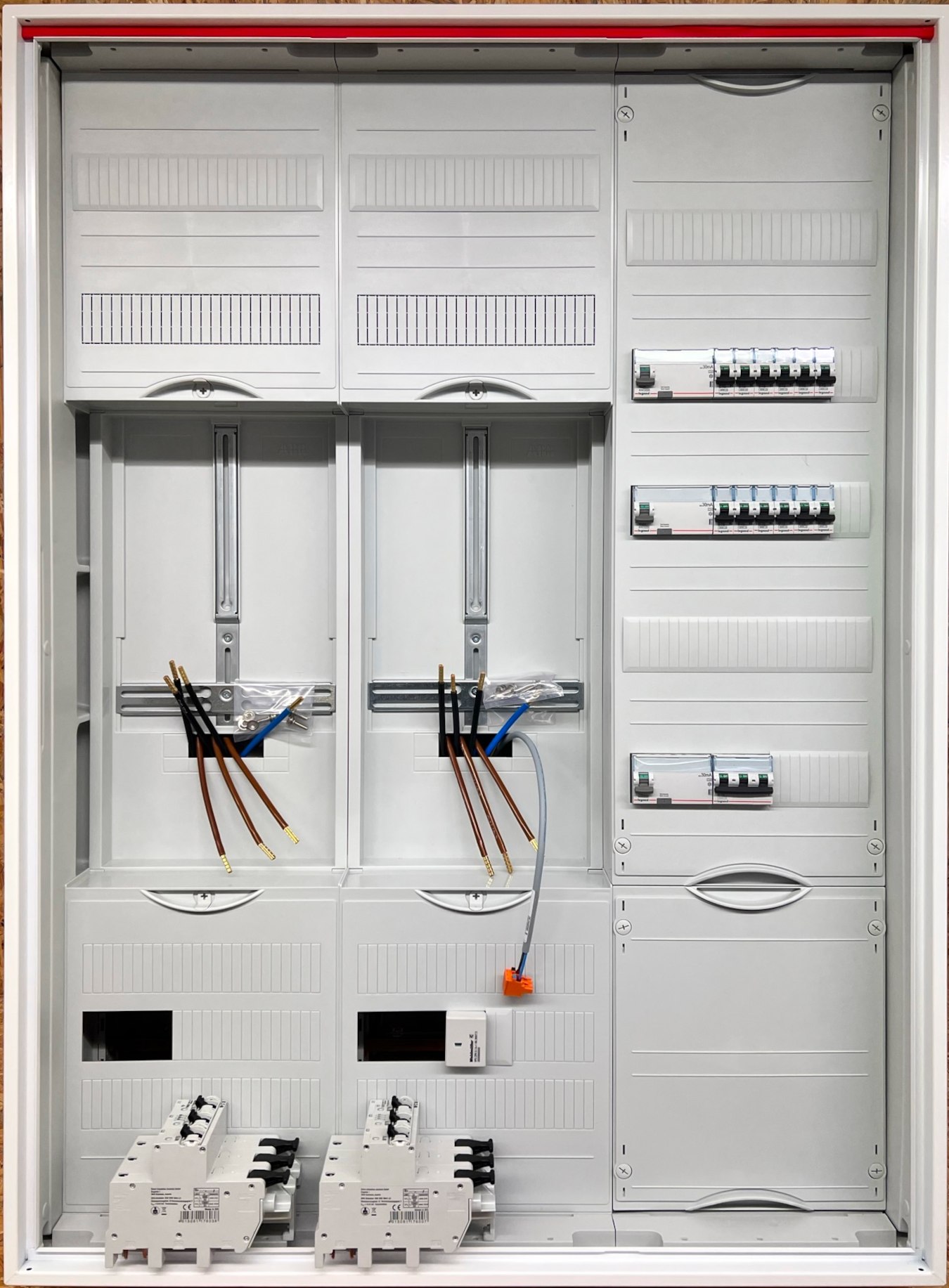 Typ 7 | ABB Striebel & John Zählerschrank verdrahtet | SLS | ÜSS | 3x FI | 12x B16A | 1x B16A 3 P.
